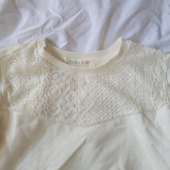Cream sweatshirt with lace detail - Picture 4 of 4